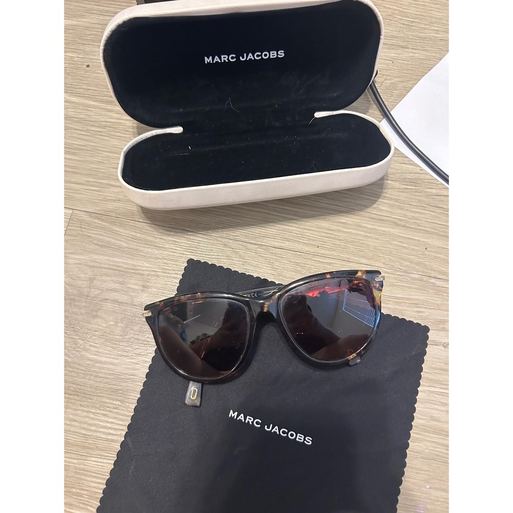 Marc Jacobs Dark Havana Tortoise Cat Eye Sunglasses Case and Cloth Summer - Picture 1 of 10